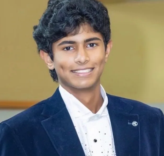 Karthik Uppalapati headshot